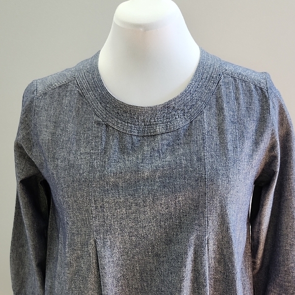 ROOTS 100% cotton round neckline pleated denim chambray shift tunic or dress - Picture 3 of 16